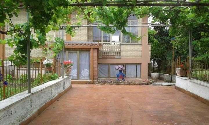 Villa Lucia Affitta Camere ฟอร์เมีย ภายนอก รูปภาพ